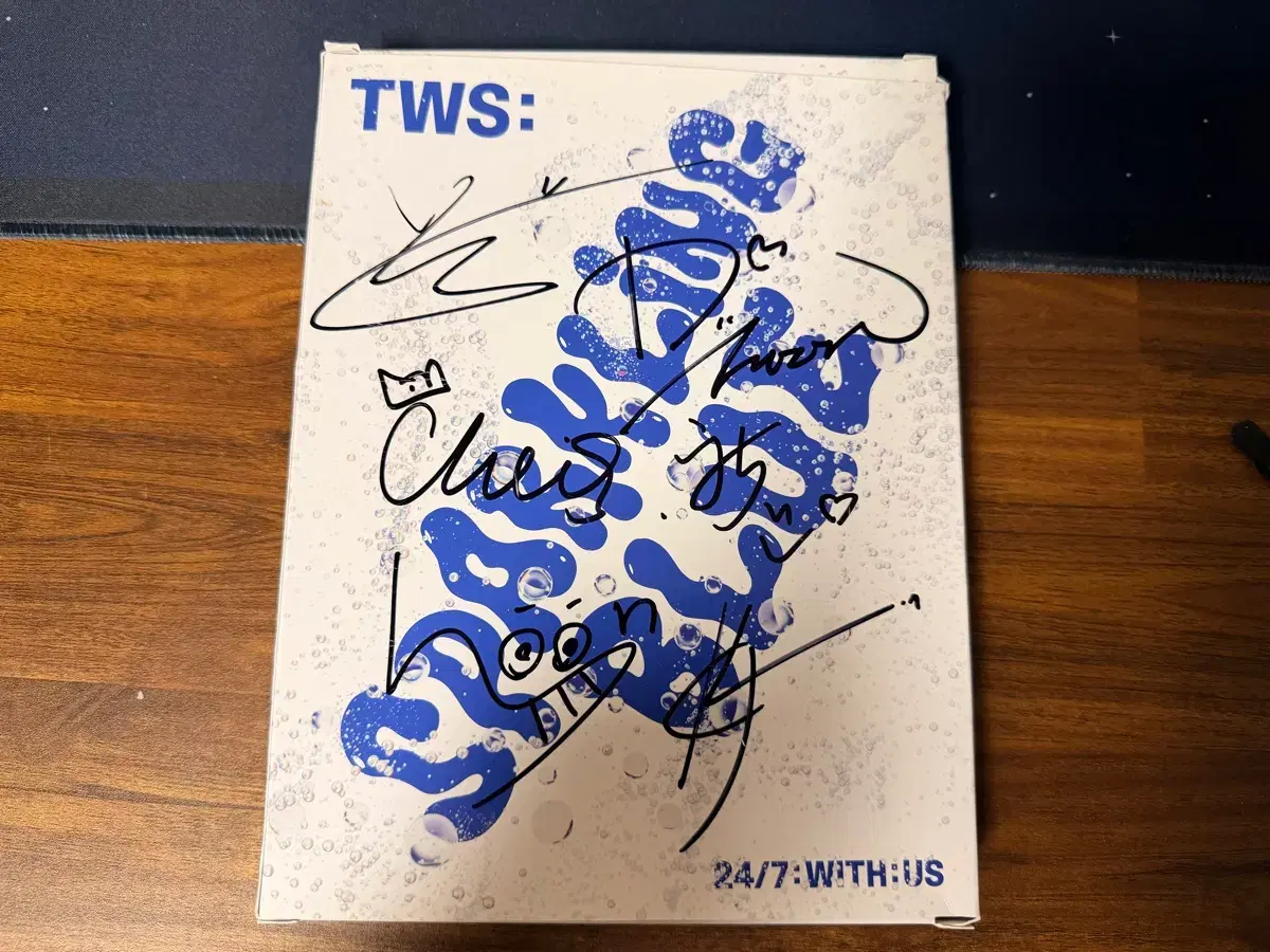 투어스 친필싸인 데뷔앨범 | 브랜드 중고거래 플랫폼, 번개장터